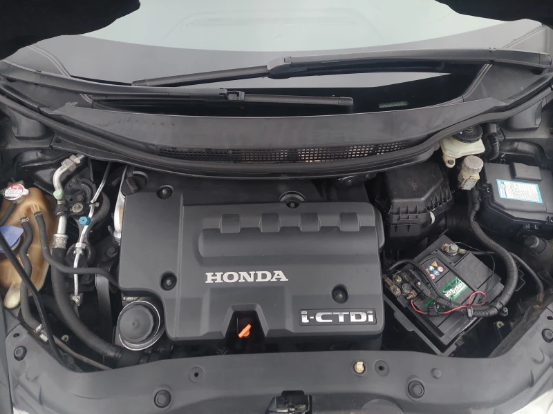 Honda Civic 2.2i-CTDI, снимка 17 - Автомобили и джипове - 48202702