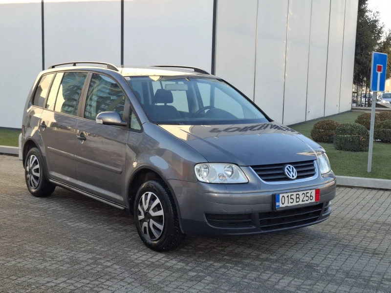 VW Touran 1.9(105кс)* * 6-СКОРОСТИ* * * НОВ ВНОС* * * , снимка 9 - Автомобили и джипове - 48575184