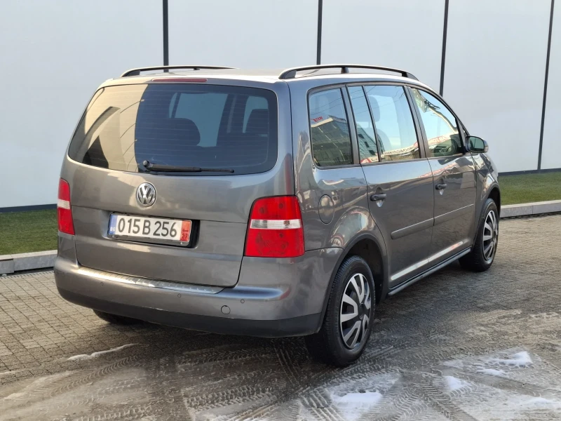 VW Touran 1.9(105кс)* * 6-СКОРОСТИ* * * НОВ ВНОС* * * , снимка 13 - Автомобили и джипове - 48575184