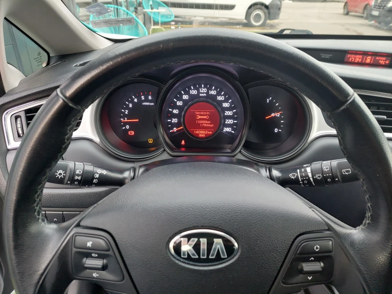 Kia Ceed 1.4crdi/90k.c./6MT/, снимка 12 - Автомобили и джипове - 48779955