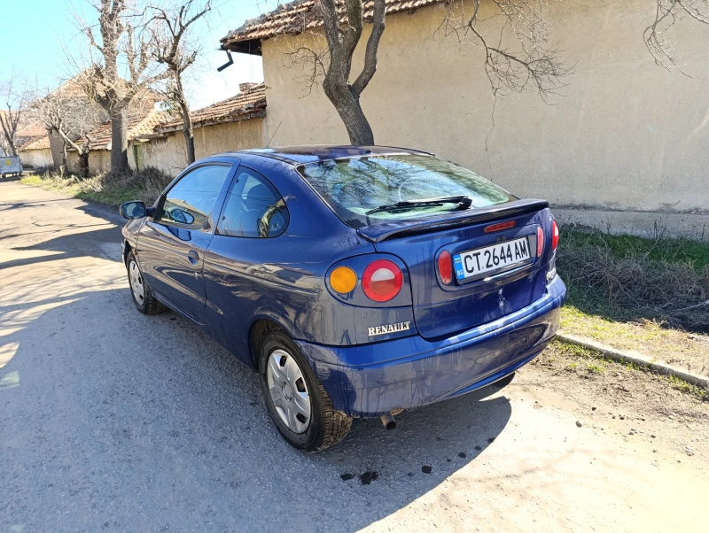 Renault Megane 1.6i 90k.c., снимка 1 - Автомобили и джипове - 49382806