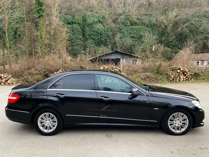 Mercedes-Benz E 350 d * 7G - TRONIC * AVANTGARDE * PANO * ПОРЪЧКОВА * , снимка 7 - Автомобили и джипове - 49483041