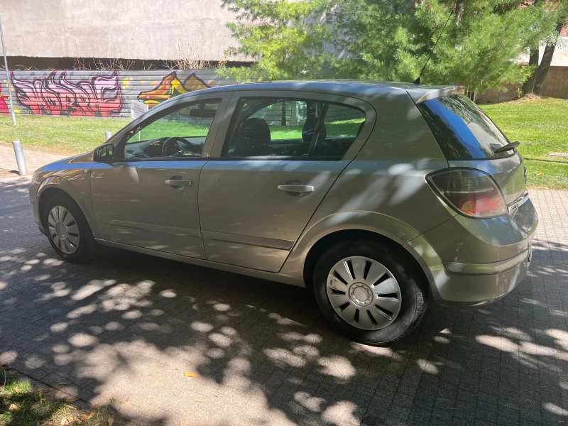 Opel Astra, снимка 6 - Автомобили и джипове - 52556340