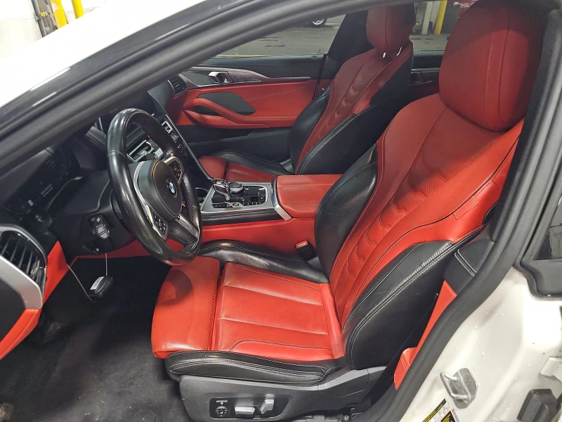 BMW 840 I / M-PACK / XDRIVE / DISTRONIC / FULL MAXX       , снимка 9 - Автомобили и джипове - 52653712