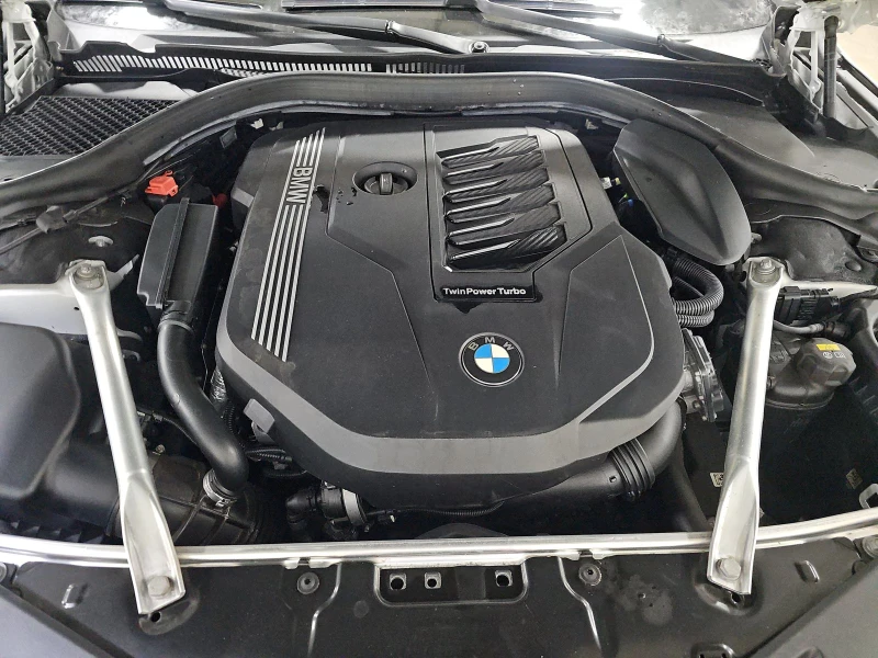 BMW 840 I / M-PACK / XDRIVE / DISTRONIC / FULL MAXX       , снимка 15 - Автомобили и джипове - 52653712