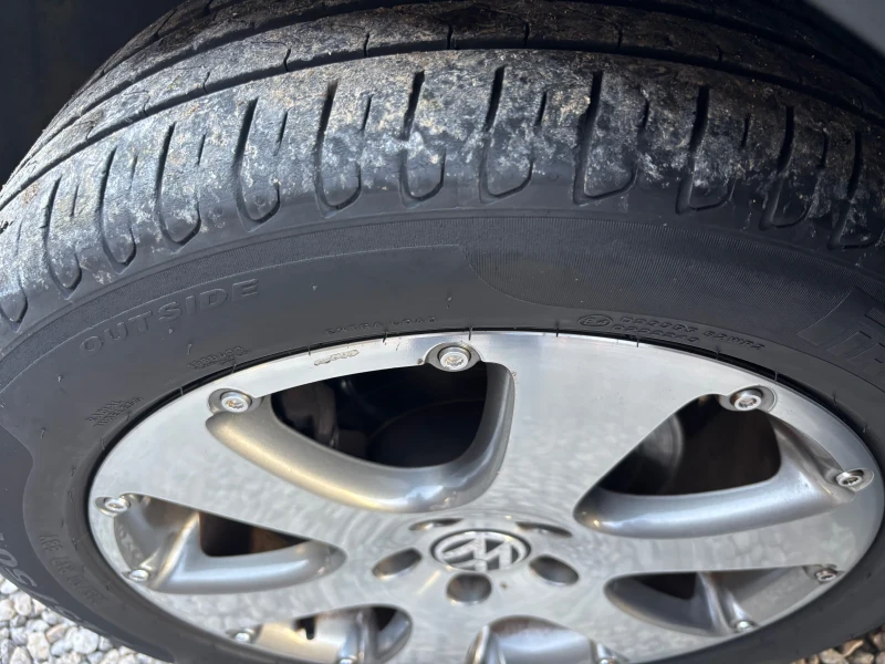 VW Touran 1.9 FACE CROSS, снимка 15 - Автомобили и джипове - 53157339
