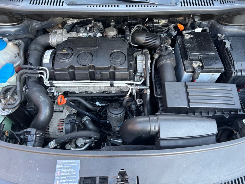 VW Touran 1.9 FACE CROSS, снимка 14 - Автомобили и джипове - 53157339