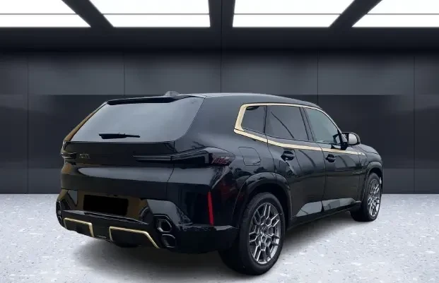 BMW XM = Carbon = Гаранция, снимка 2 - Автомобили и джипове - 53915636