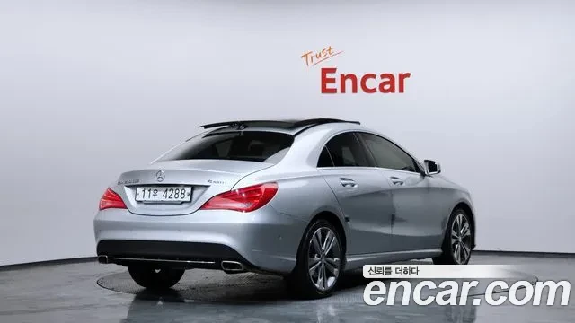 Mercedes-Benz CLA 200 4MATIC, снимка 3 - Автомобили и джипове - 54031762