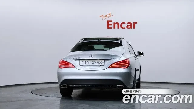 Mercedes-Benz CLA 200 4MATIC, снимка 4 - Автомобили и джипове - 54031762