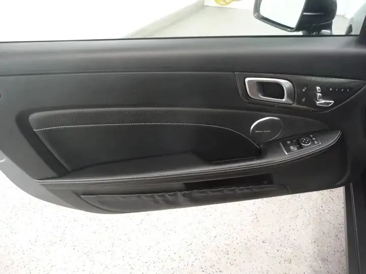 Mercedes-Benz SLC Automatic, снимка 6 - Автомобили и джипове - 56011106
