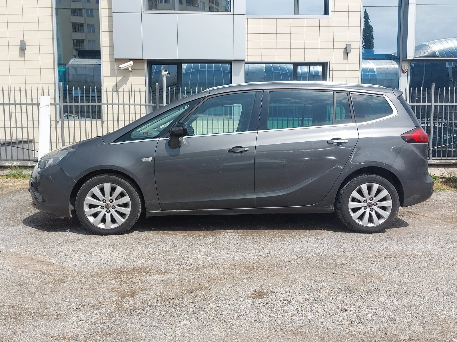 Opel Zafira 1.6TURBO МЕТАН 150кс COSMO КОЖА НАВИГАЦИЯ 7МЕСТА - изображение 4