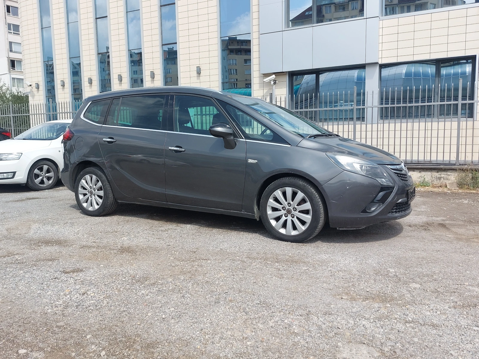 Opel Zafira 1.6TURBO МЕТАН 150кс COSMO КОЖА НАВИГАЦИЯ 7МЕСТА - изображение 10