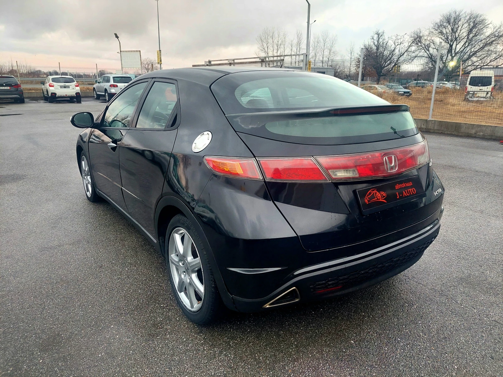 Honda Civic 2.2i-CTDI - изображение 6