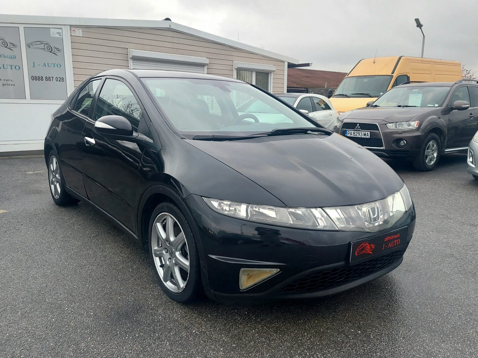 Honda Civic 2.2i-CTDI - изображение 2