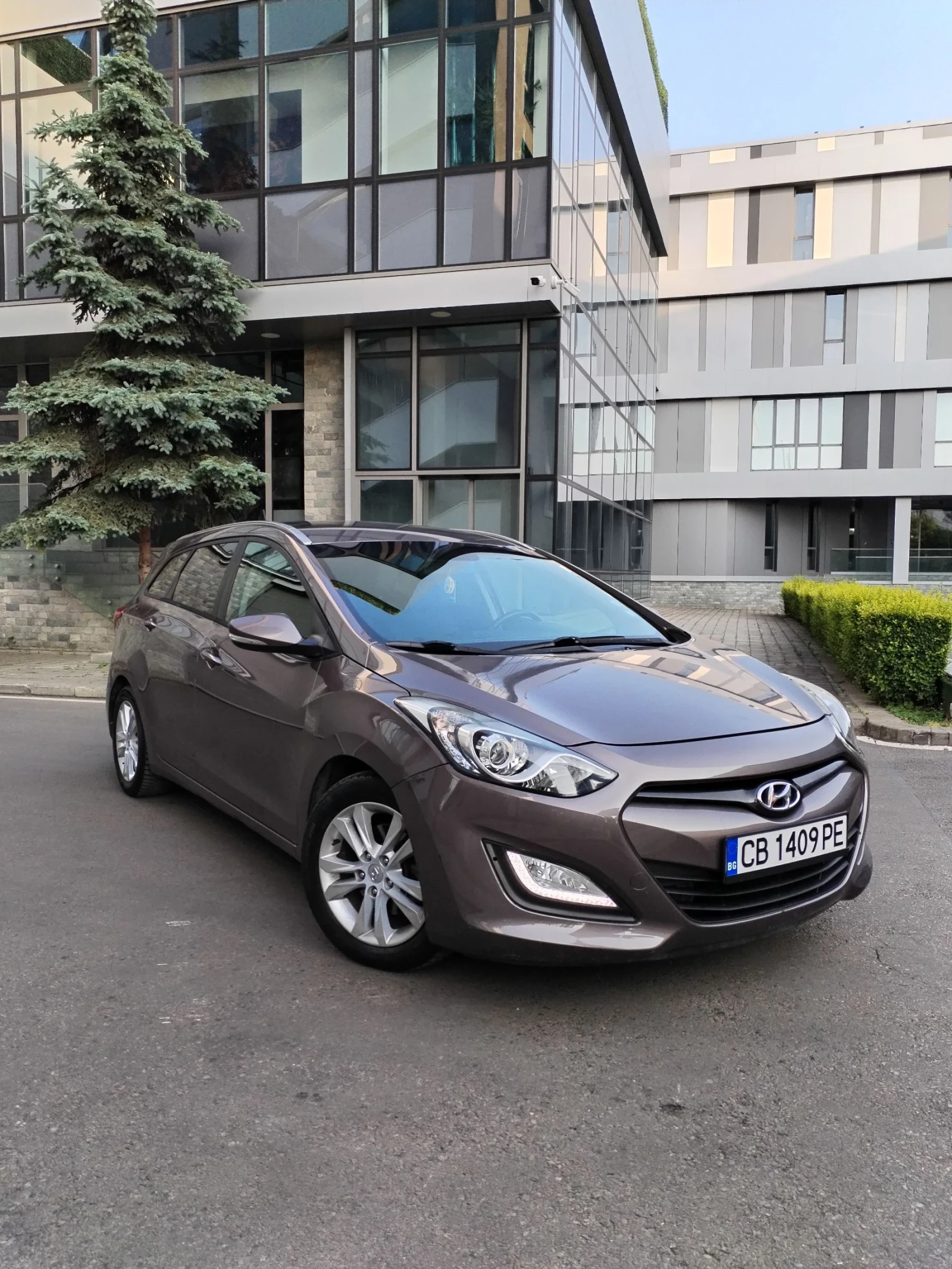 Hyundai I30 1.6   CRDi 110кс 2013г - изображение 4