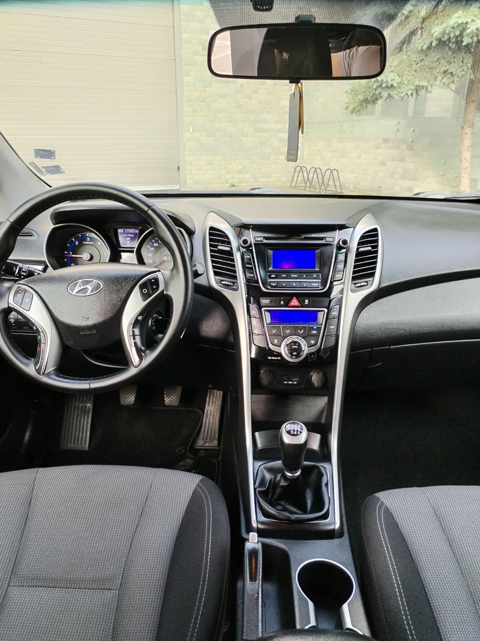 Hyundai I30 1.6   CRDi 110кс 2013г - изображение 10