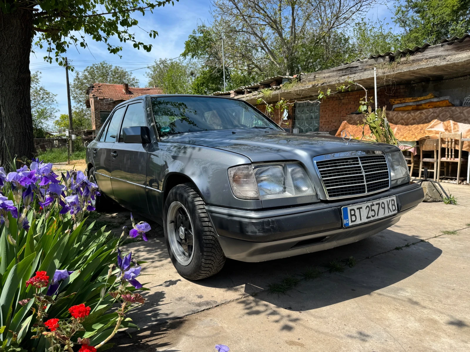 Mercedes-Benz E 230  - изображение 3