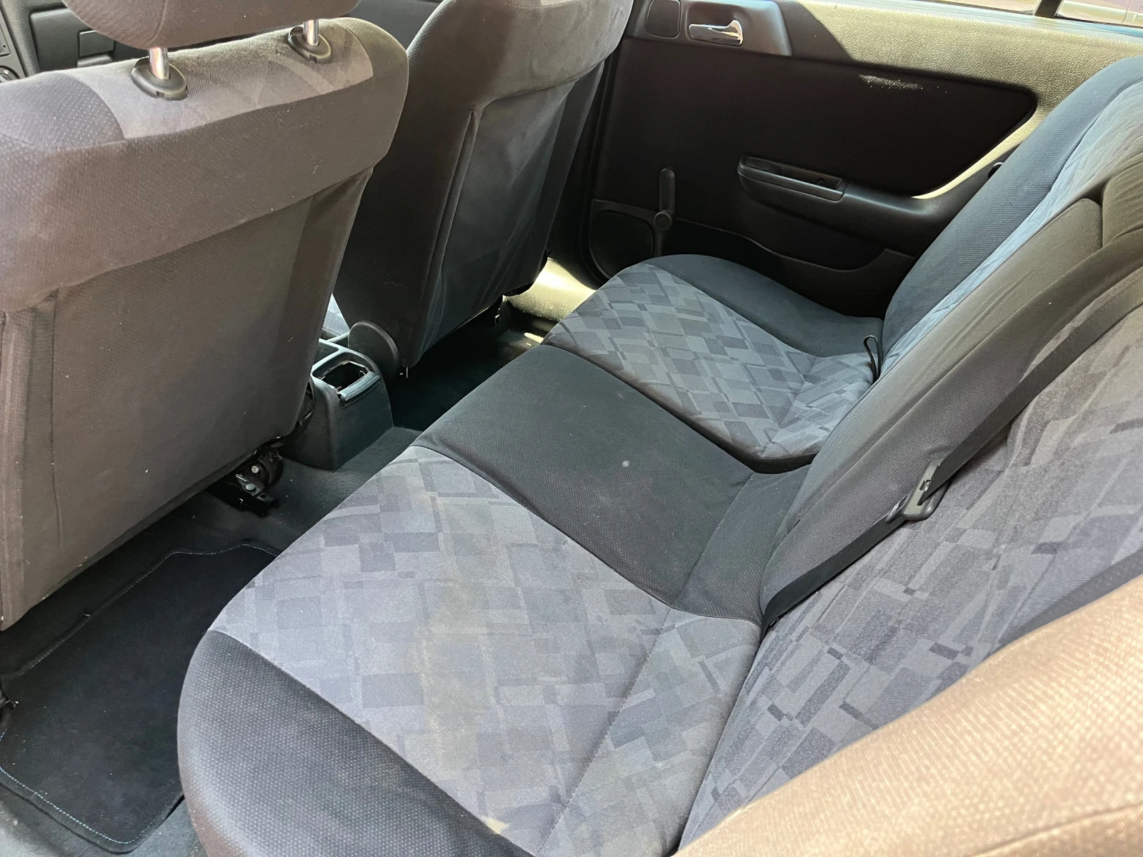 Opel Astra 1.4i - изображение 9