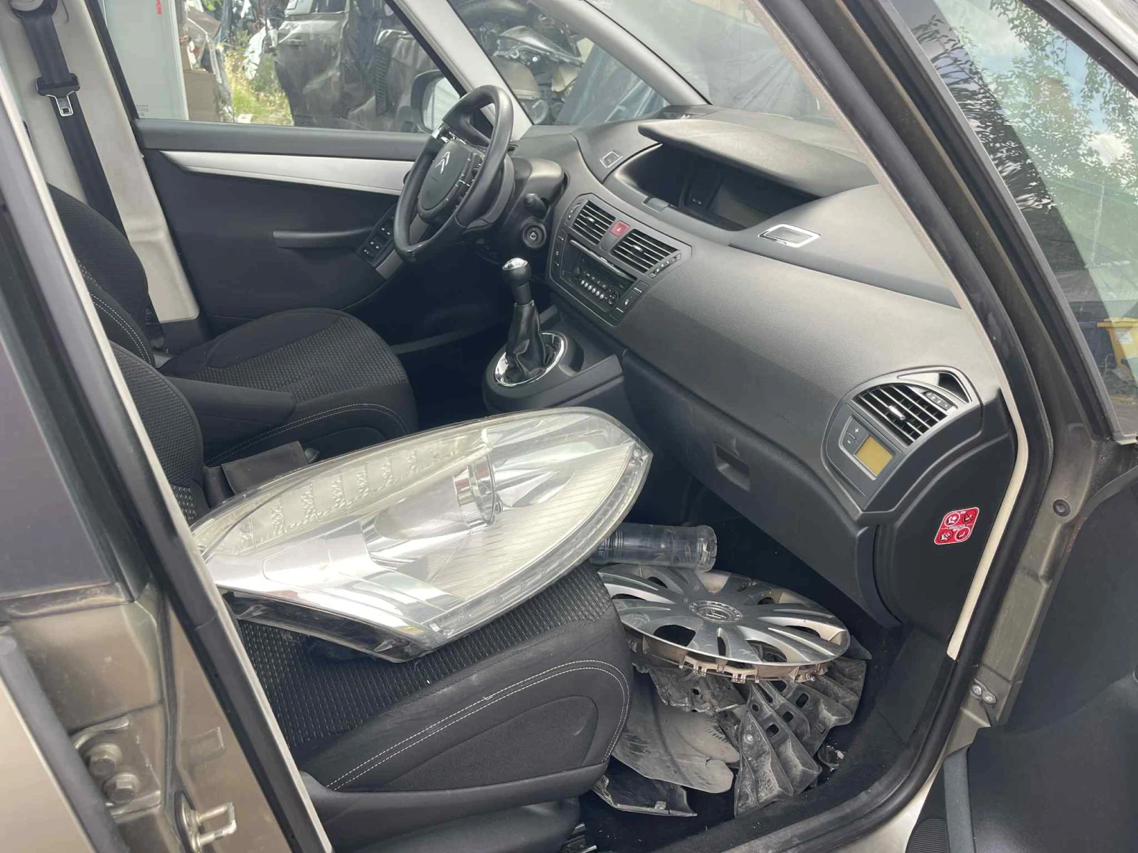 Citroen Grand C4 Picasso 1.6i, VTi 120кс., 2012 - изображение 7