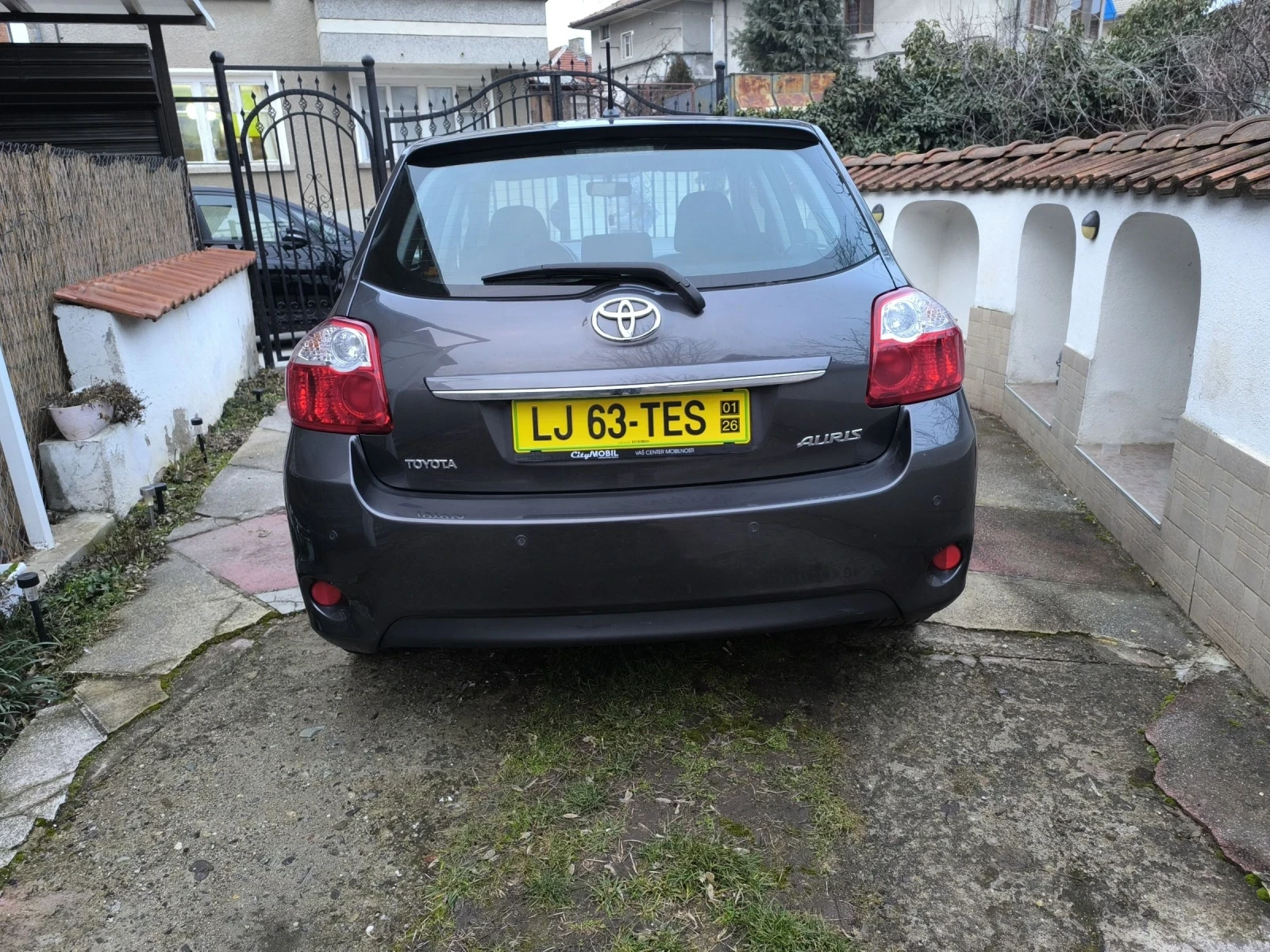 Toyota Auris 1.6бензин - изображение 6