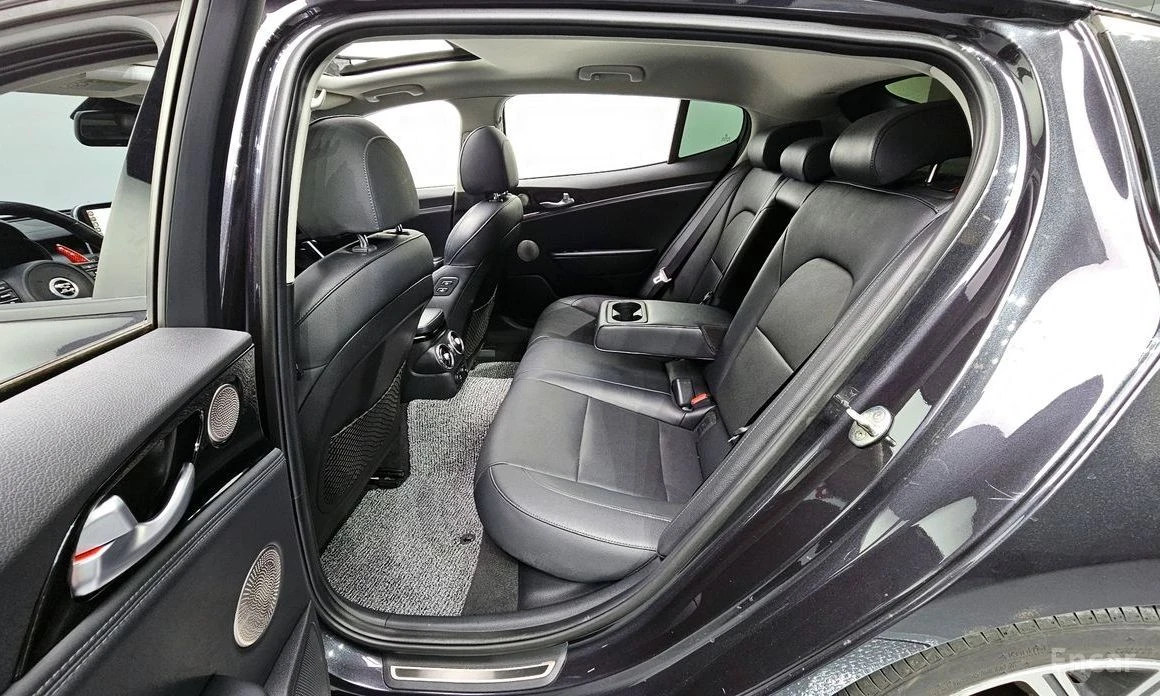 Kia Stinger | Mobile.bg � ����������� 11