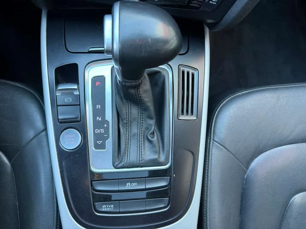 Audi A4 * S LINE+ KOMFORT PLUS+ TOIT+ + + * CARFAX * ЦЕНА , снимка 12 - Автомобили и джипове - 53710985