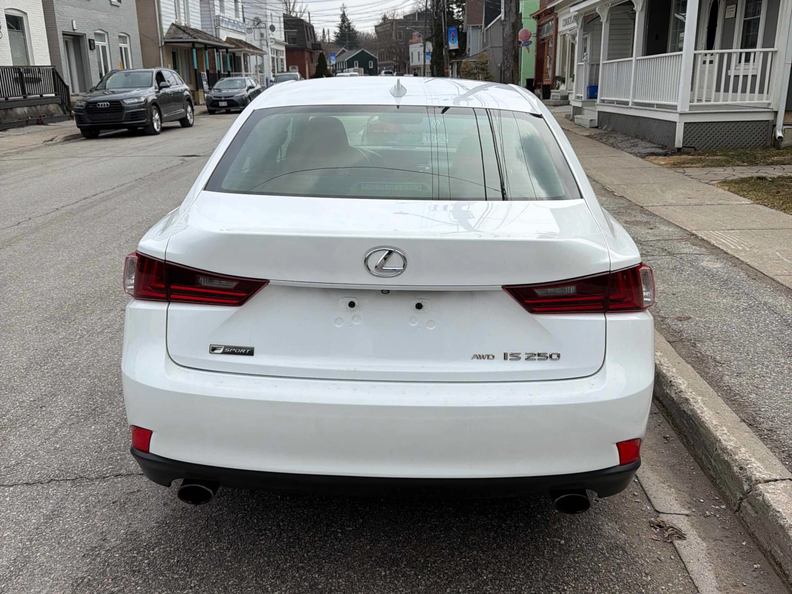 Lexus IS 250 F SPORT * ПОДГРЕВ * ОБДУХ * СЕРВИЗНА ИСТОРИЯ * , снимка 5 - Автомобили и джипове - 54099067