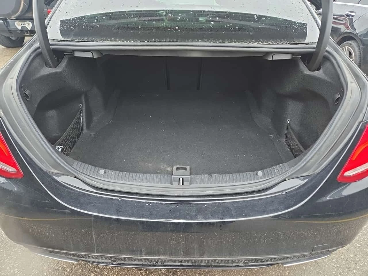 Mercedes-Benz C 400 * CARFAX * ЦЕНА ДО БГ, снимка 14 - Автомобили и джипове - 54217726