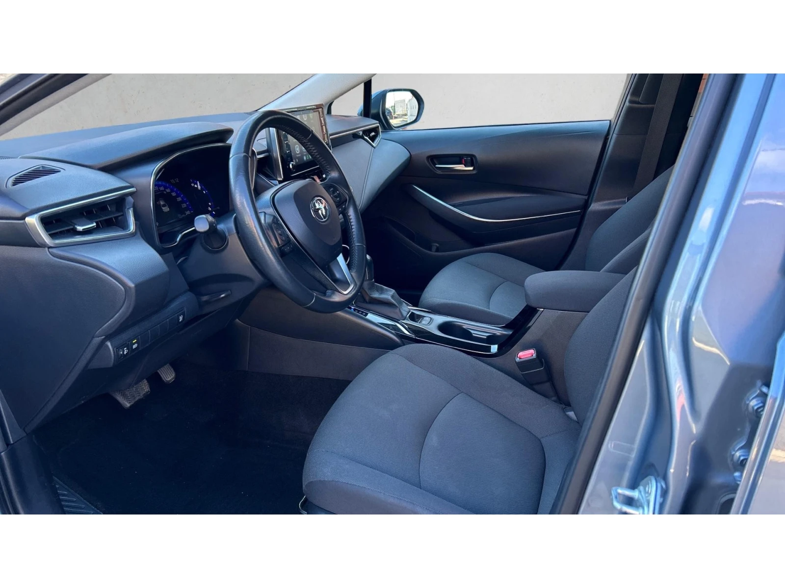 Toyota Corolla 1.5 А/Т, Месечна вноска от 227  , снимка 11 - Автомобили и джипове - 54387488