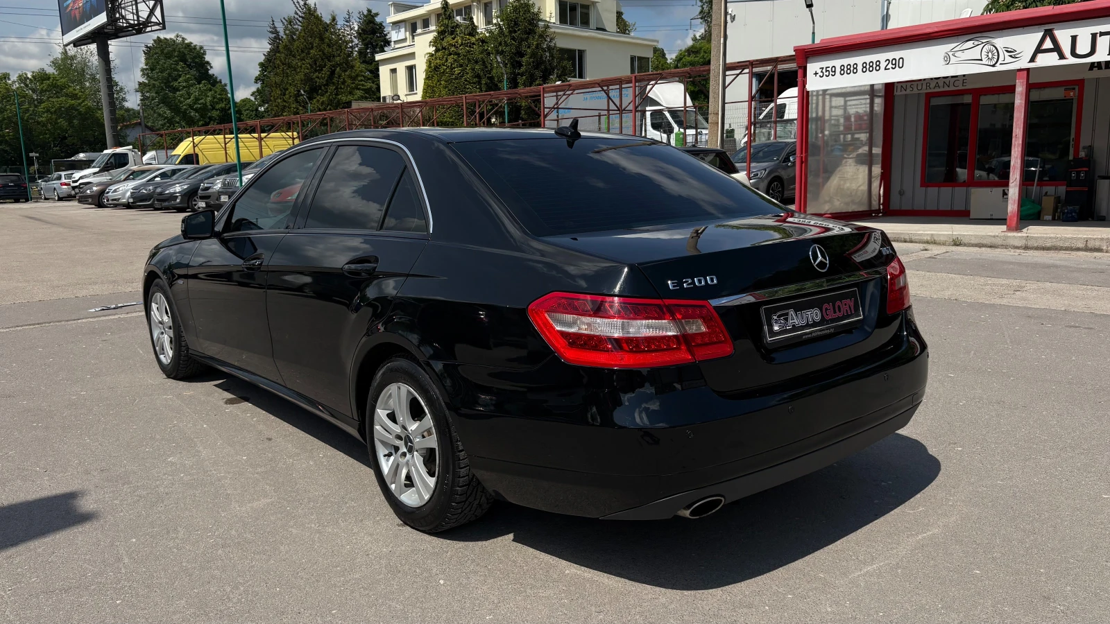 Mercedes-Benz E 200 benz/metan, снимка 7 - Автомобили и джипове - 54617875
