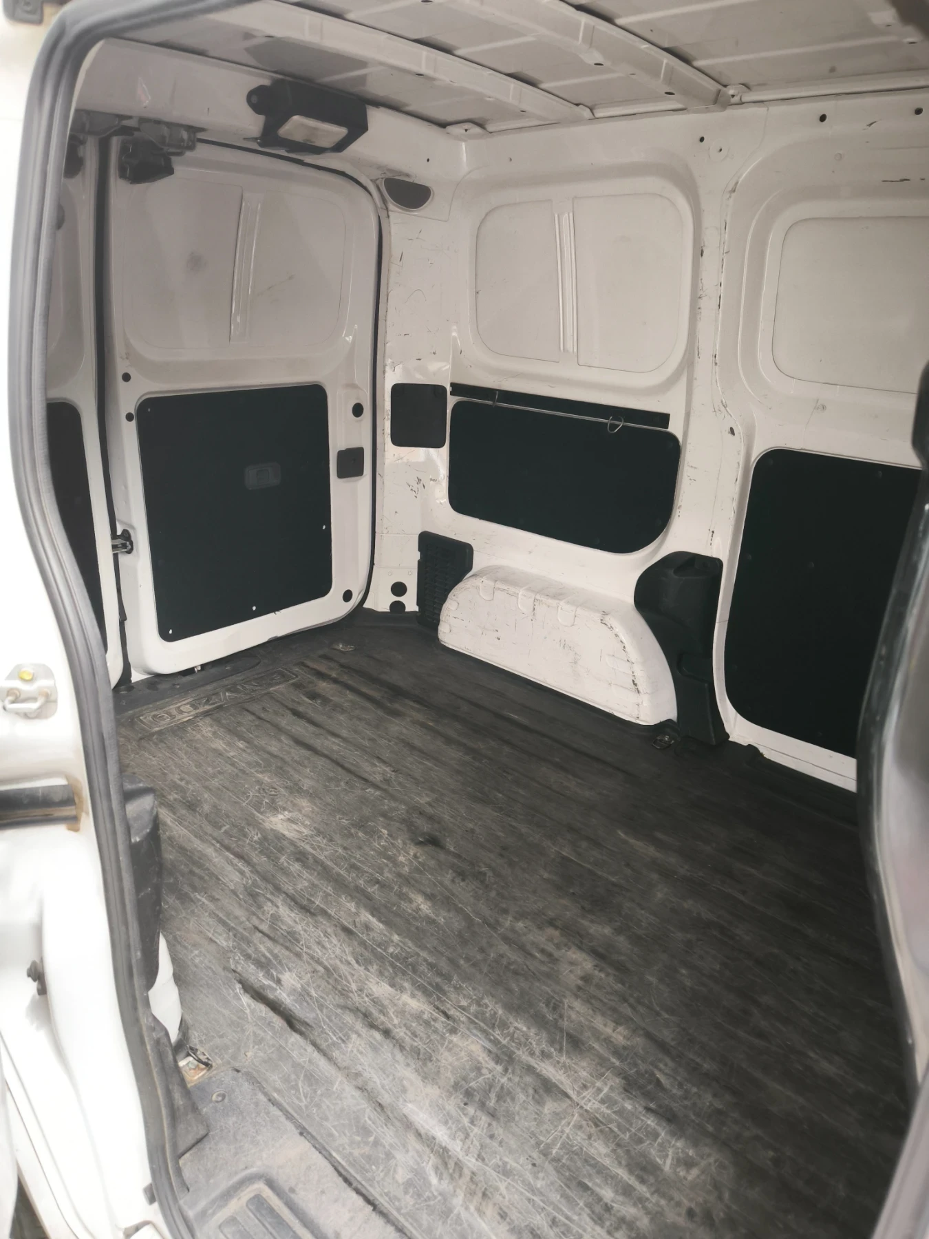 Nissan e-NV200, снимка 7 - Автомобили и джипове - 54670940
