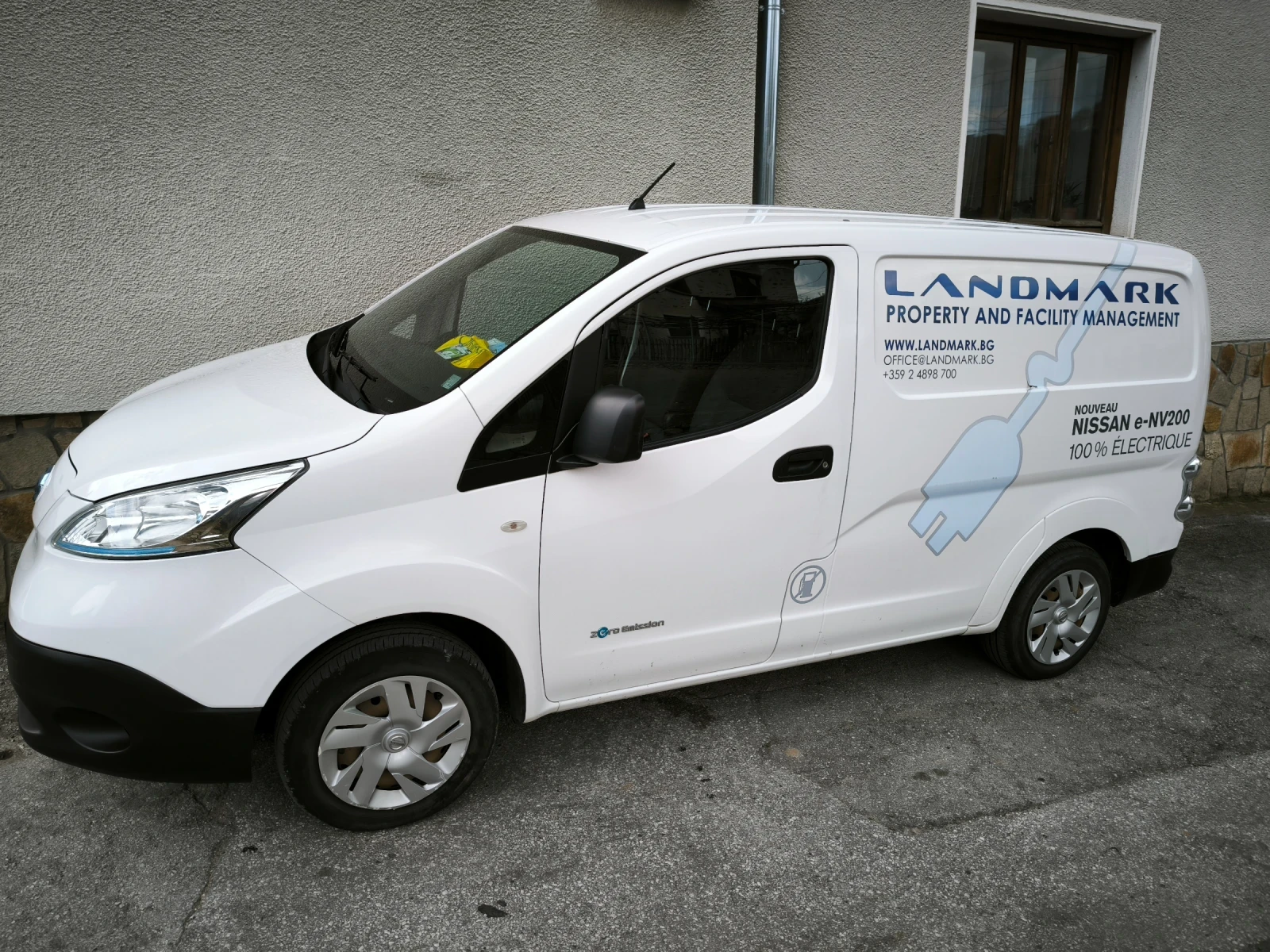 Nissan e-NV200, снимка 10 - Автомобили и джипове - 54670940