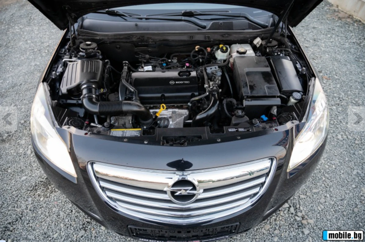 Opel Insignia Sports Tourer, снимка 15 - Автомобили и джипове - 54719312
