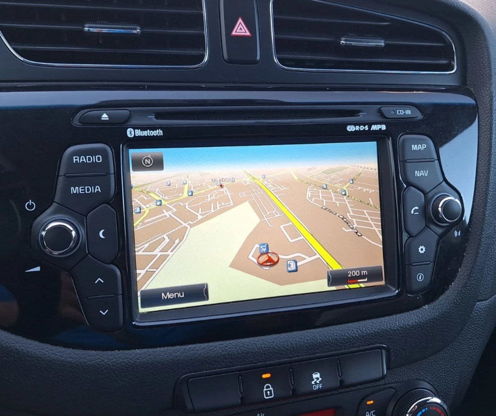 Kia Ceed 1.6 Нави-Камера-Парктроник, снимка 12 - Автомобили и джипове - 54906893