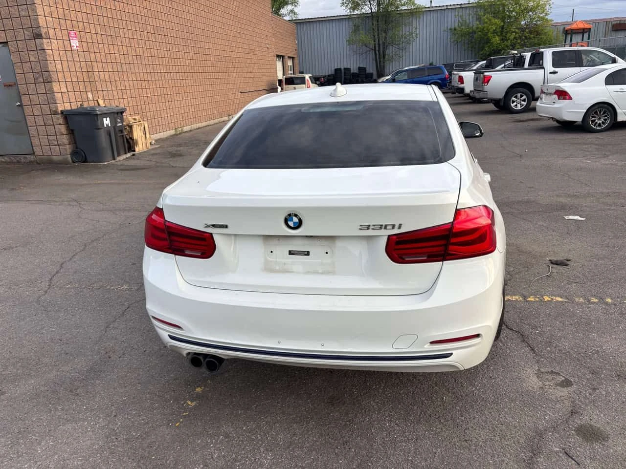 BMW 330 * xDrive, Leather Interior, Safety Inspection * CA, снимка 5 - Автомобили и джипове - 54966427