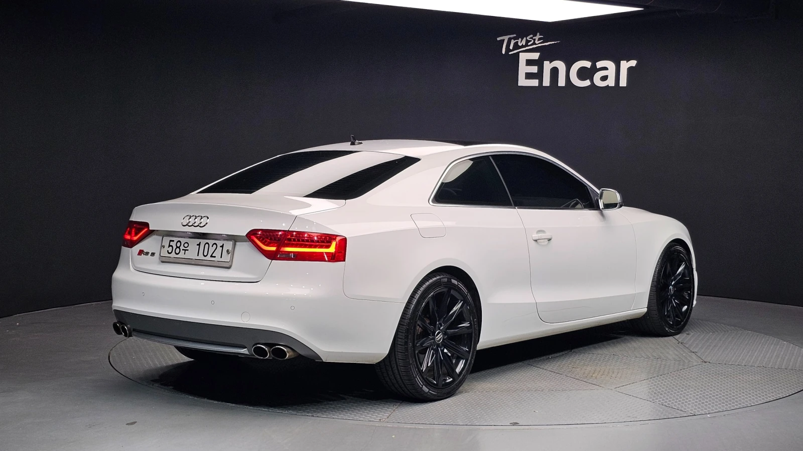 Audi A5 2.0T* QUATTRO* FACE* RS PACK* ЛЮК* ПАМЕТ, снимка 2 - Автомобили и джипове - 55645011