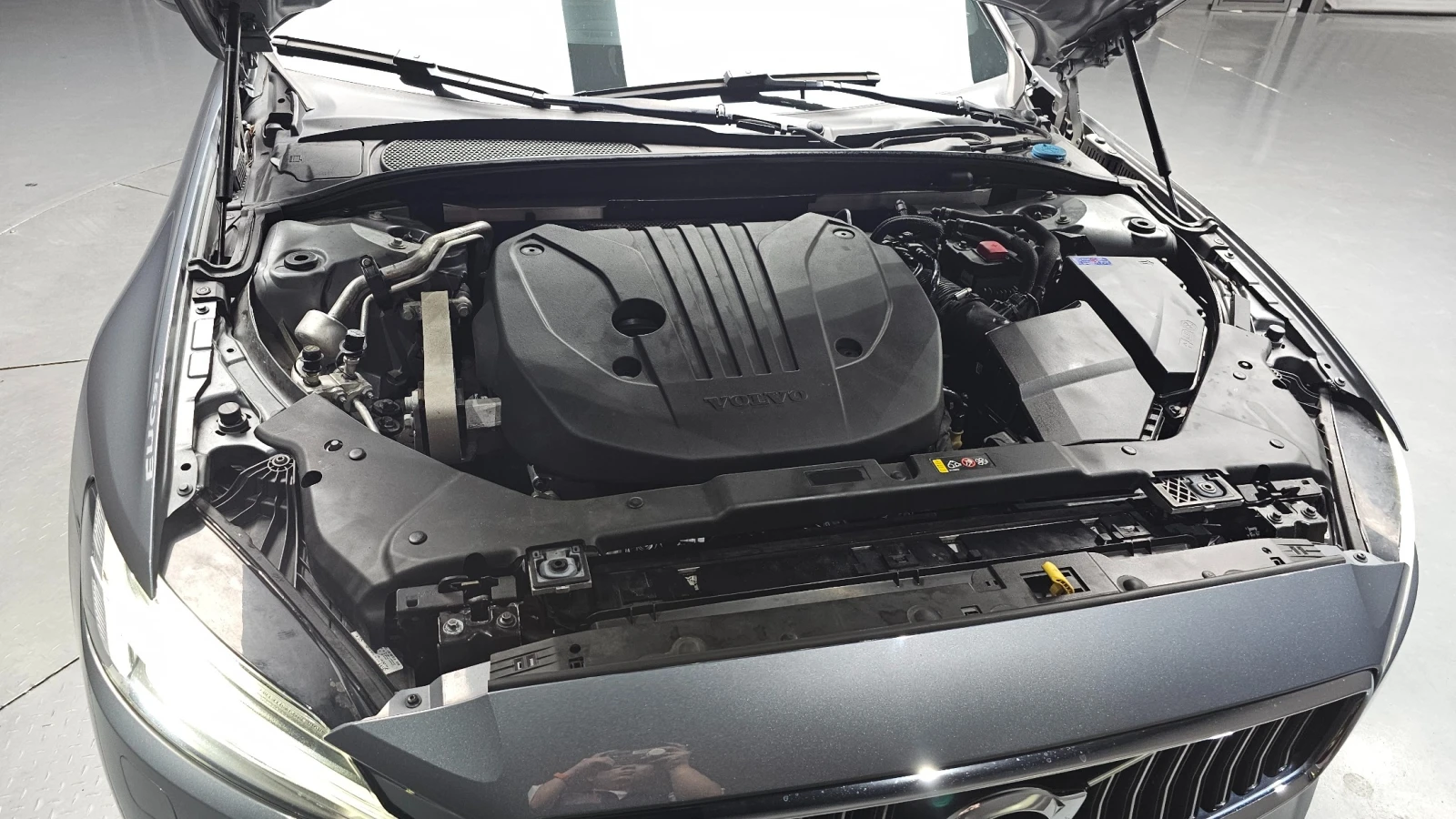 Volvo S60 2.0 B5 Inscription, снимка 5 - Автомобили и джипове - 55788759