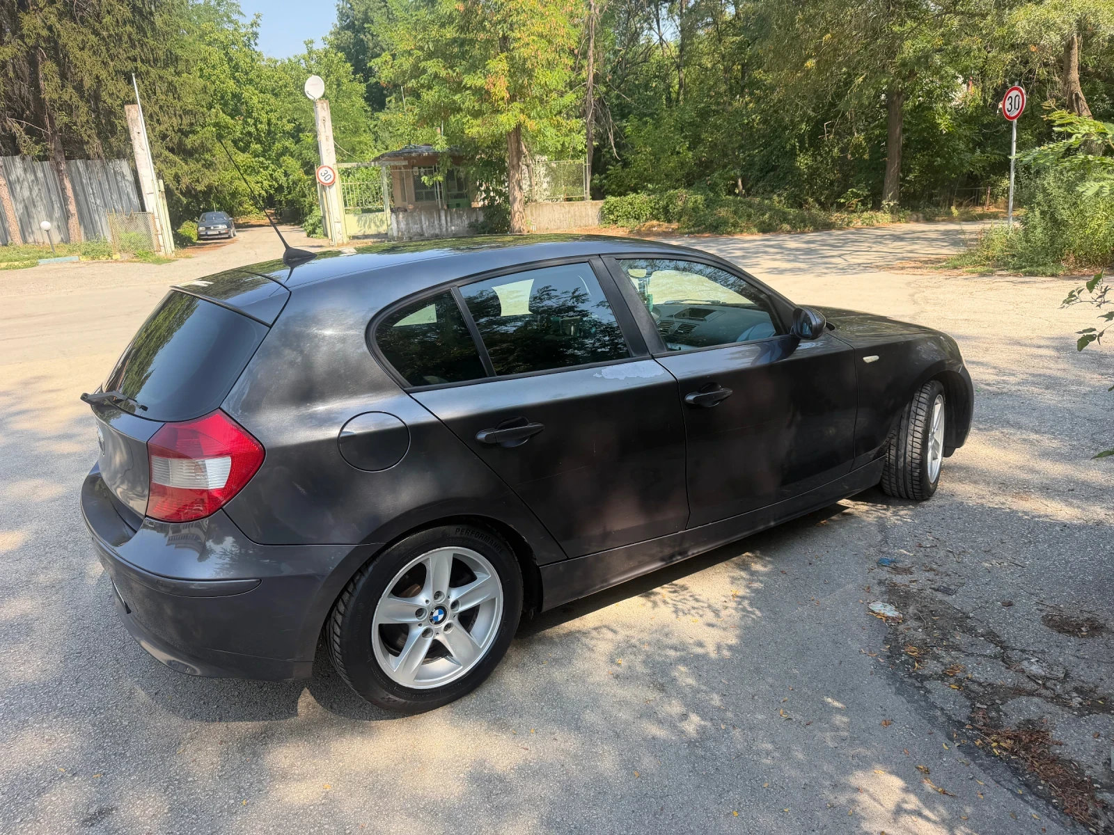 BMW 120 Газ, снимка 2 - Автомобили и джипове - 55793361