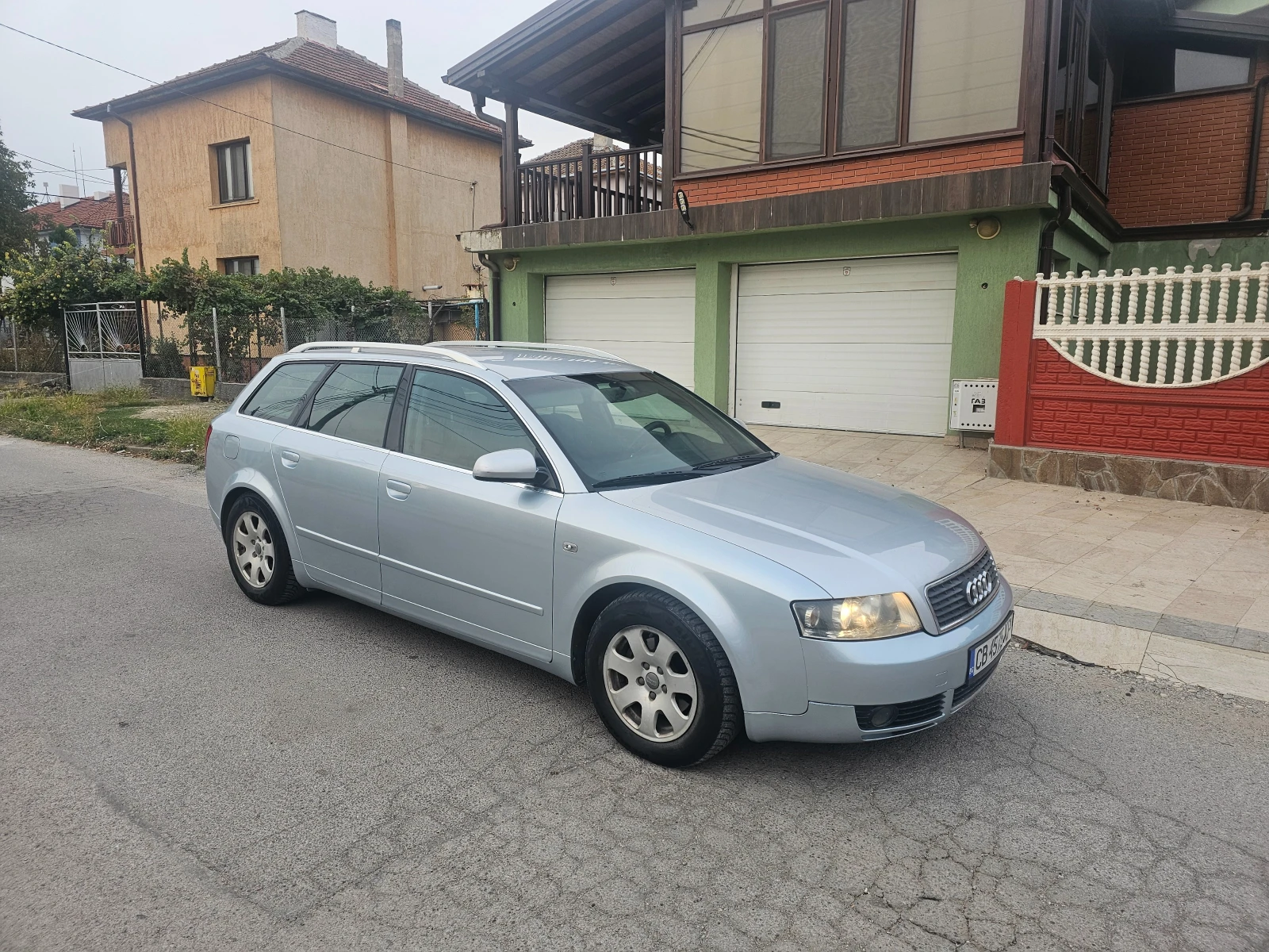 Audi A4 1.9TDI-Гаражно, снимка 2 - Автомобили и джипове - 56248305