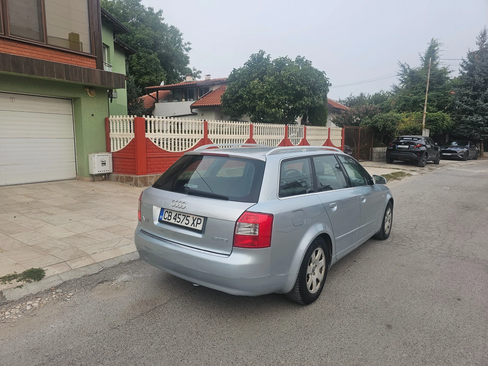 Audi A4 1.9TDI-Гаражно, снимка 6 - Автомобили и джипове - 56248305