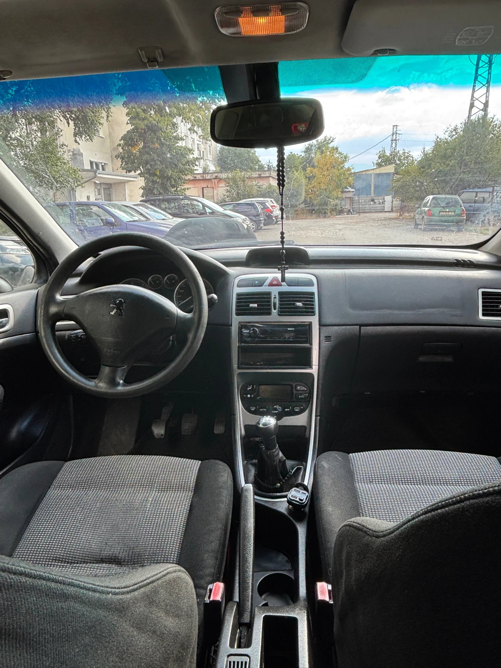 Peugeot 307 2.0HDI, снимка 7 - Автомобили и джипове - 56271644