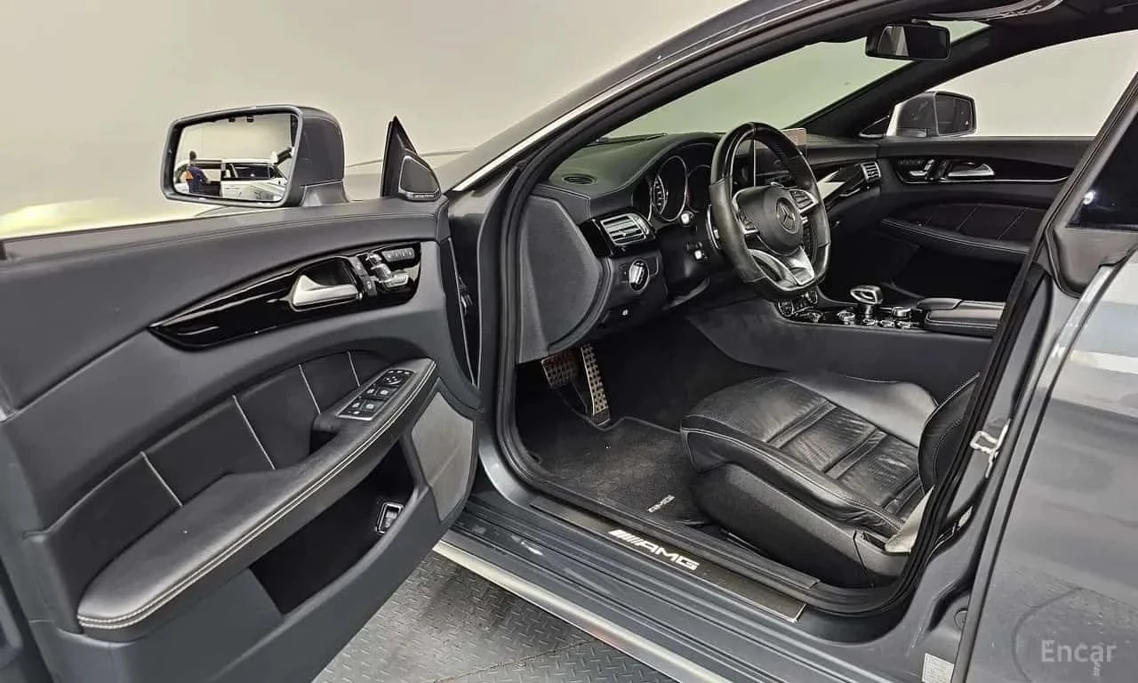 Mercedes-Benz CLS 63 AMG, снимка 10 - Автомобили и джипове - 56728821