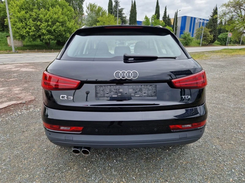 Audi Q3 2.0TDI, снимка 4 - Автомобили и джипове - 40729531