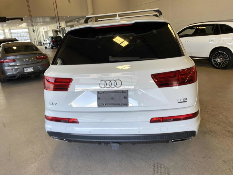 Audi Q7 Technik* S-line* Подгрев* Обдух* Пано* Камера, снимка 5 - Автомобили и джипове - 52318019