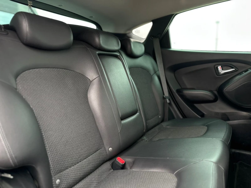 Hyundai IX35 / 2.0D / СМЕНЕНИ СЪЕДИНИТЕЛ И ВЕРИГА / TOP /, снимка 12 - Автомобили и джипове - 51965124