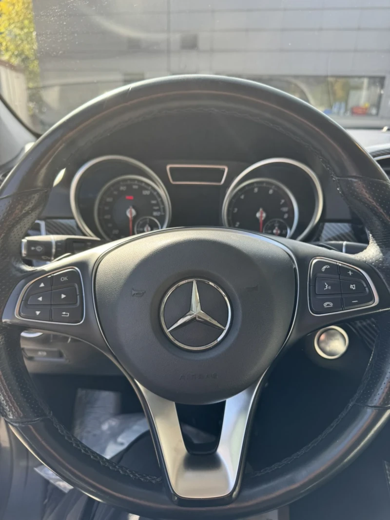 Mercedes-Benz GLE 350 CarPlay, Camera, AMG MENU, Keyless, РЕГИСТРИРАН , снимка 14 - Автомобили и джипове - 52517723