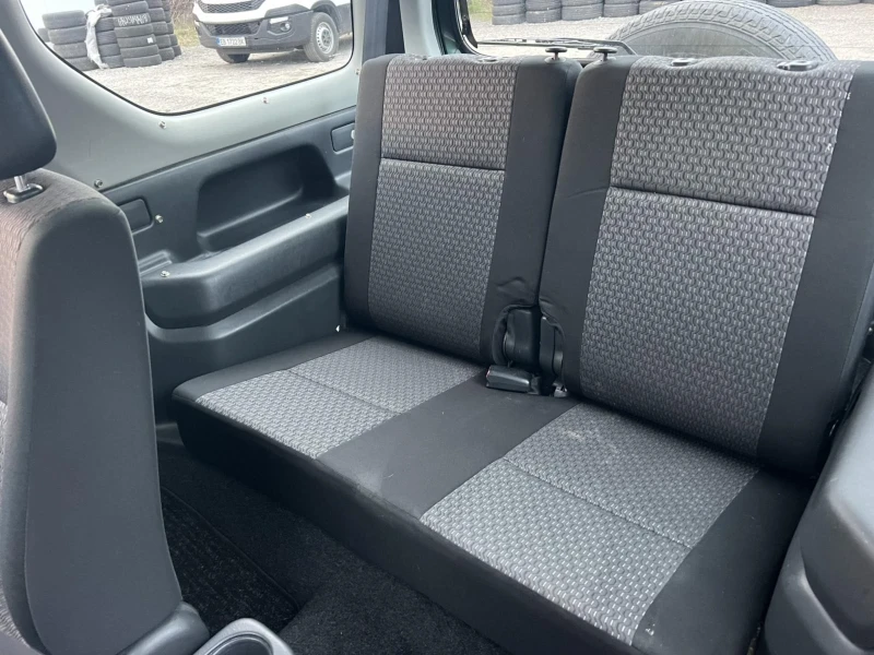 Suzuki Jimny, снимка 14 - Автомобили и джипове - 52864041