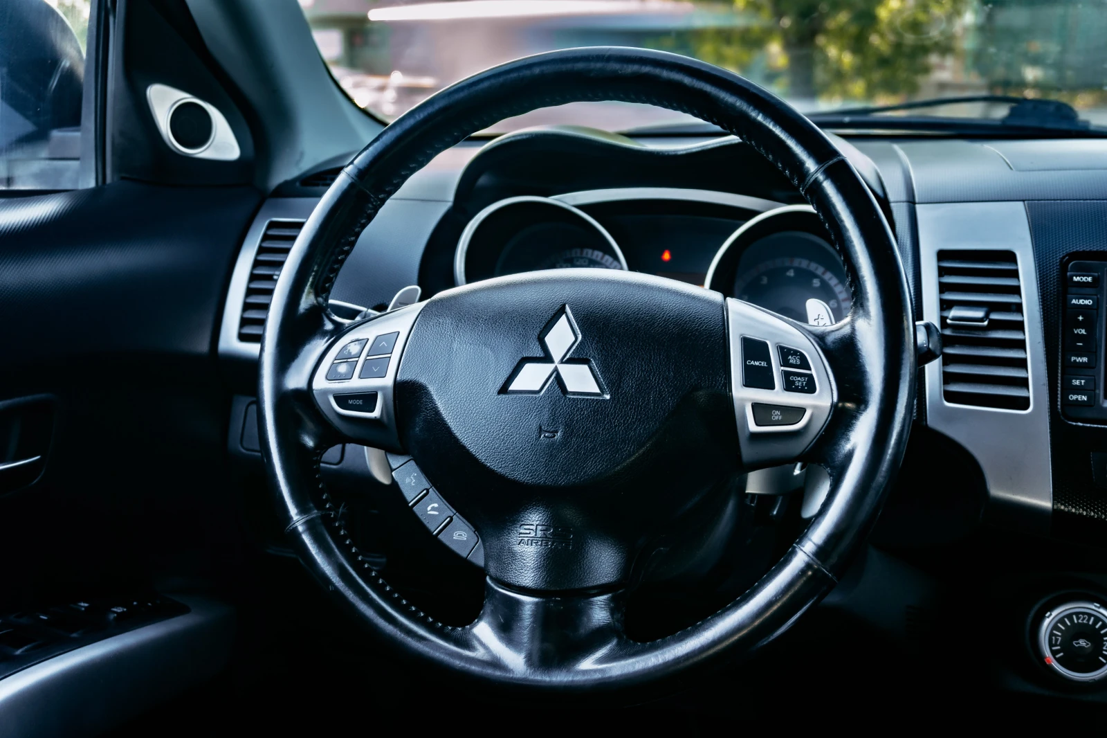 Mitsubishi Outlander 2.4i 170hp AUTOMATIC! С ГАРАНЦИЯ!  - изображение 10
