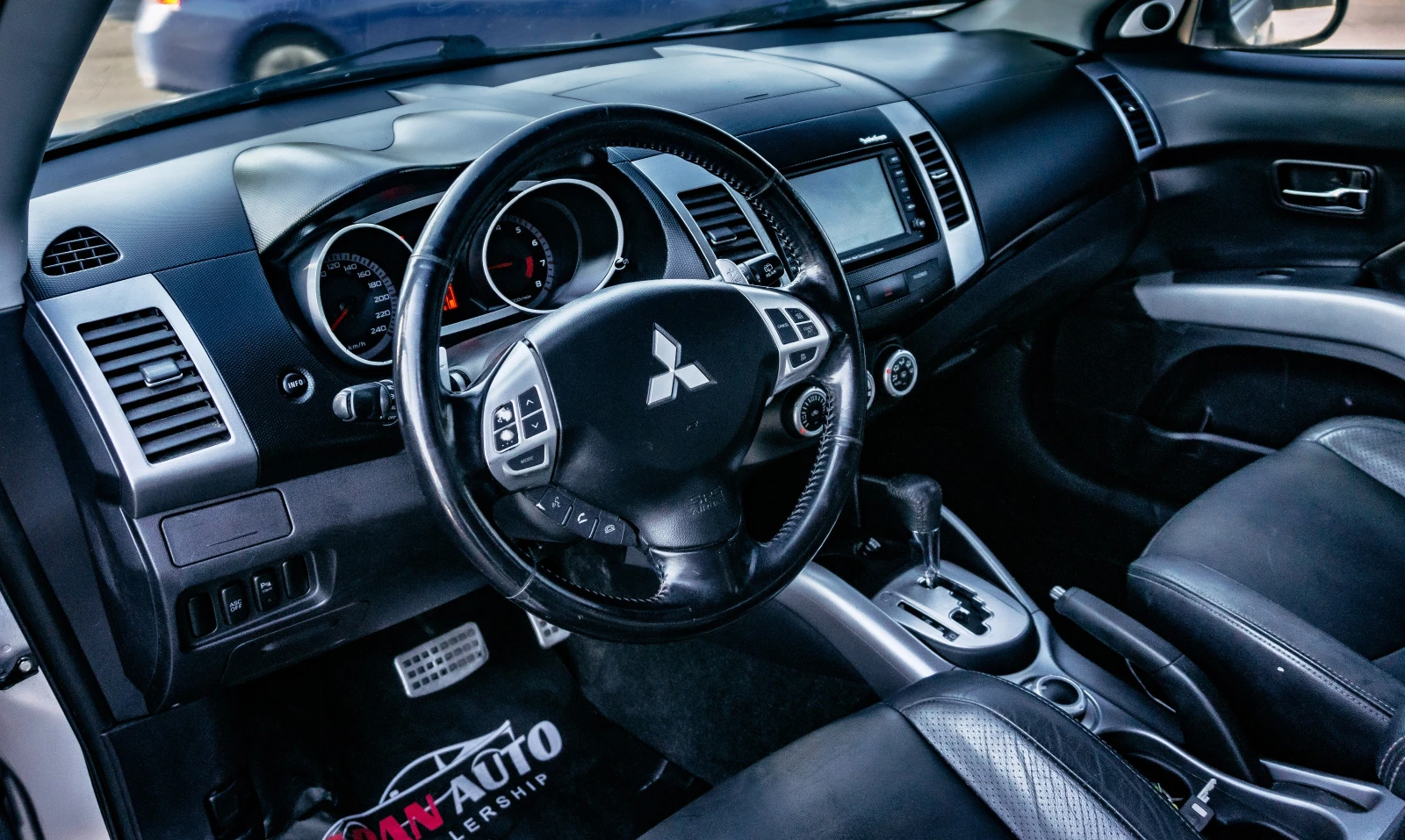 Mitsubishi Outlander 2.4i 170hp AUTOMATIC! С ГАРАНЦИЯ!  - изображение 8